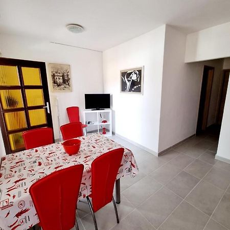 Apartmani Mw, Crveni Apartman Baska  Exterior photo