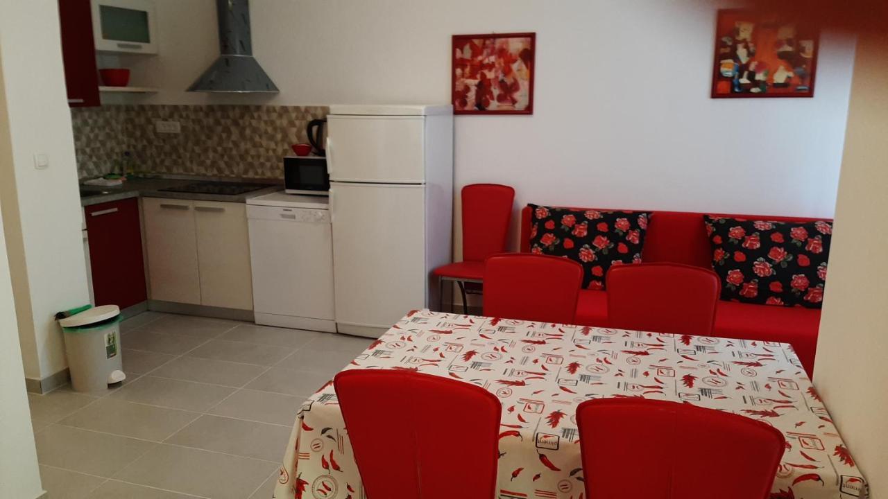 Apartmani Mw, Crveni Apartman Baska  Exterior photo
