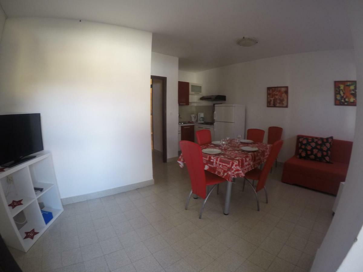 Apartmani Mw, Crveni Apartman Baska  Exterior photo